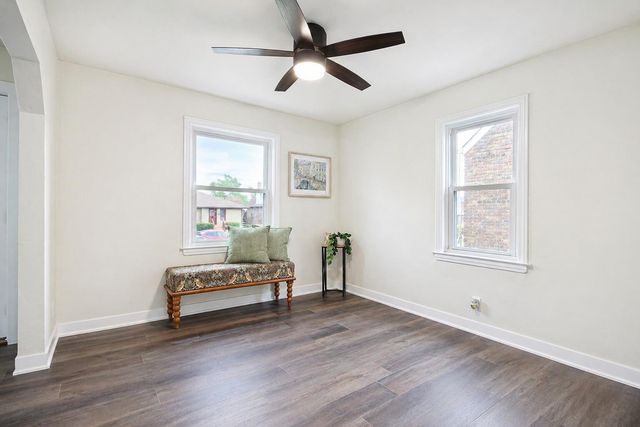 6824 Schneider Avenue, Hammond, IN 46323