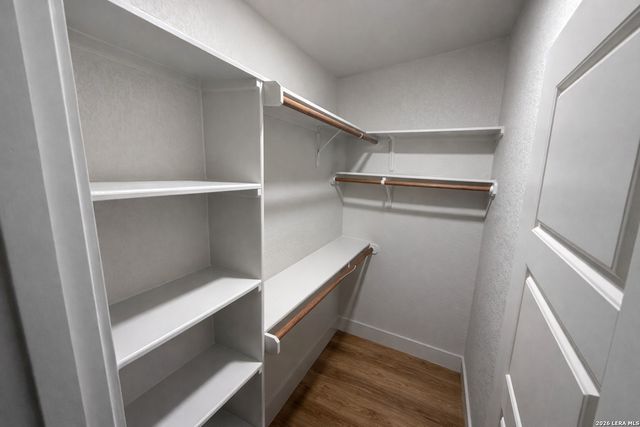 12140 Eidelweiss Dr, Lacoste, TX 78039