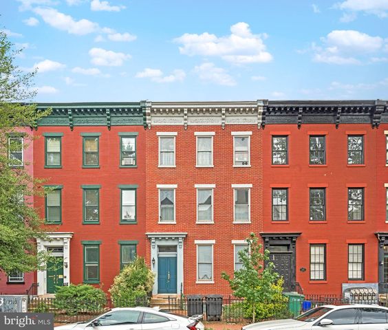 220 3RD ST SE, Washington, DC 20003