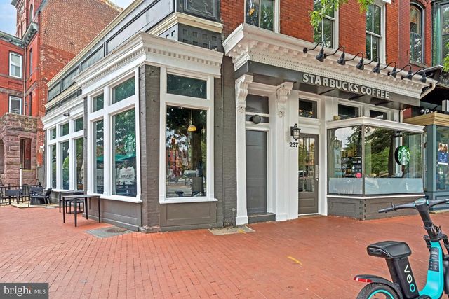 220 3RD ST SE, Washington, DC 20003
