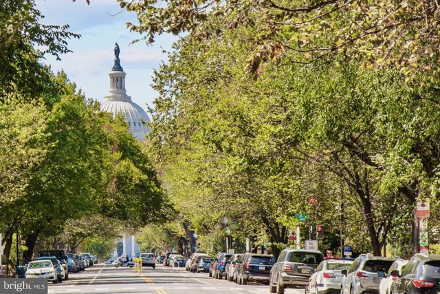 220 3RD ST SE, Washington, DC 20003