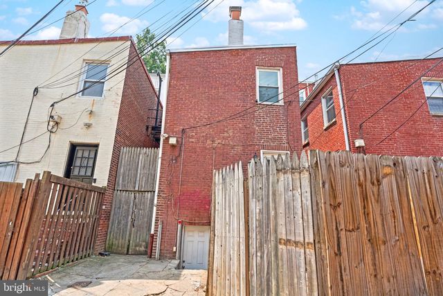 220 3RD ST SE, Washington, DC 20003