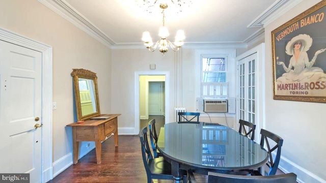 220 3RD ST SE, Washington, DC 20003