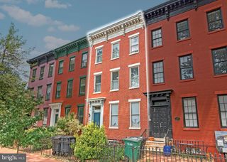 220 3RD ST SE, Washington, DC 20003