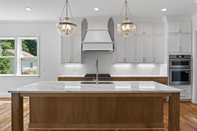 402 Willow Street, Cary, NC 27511