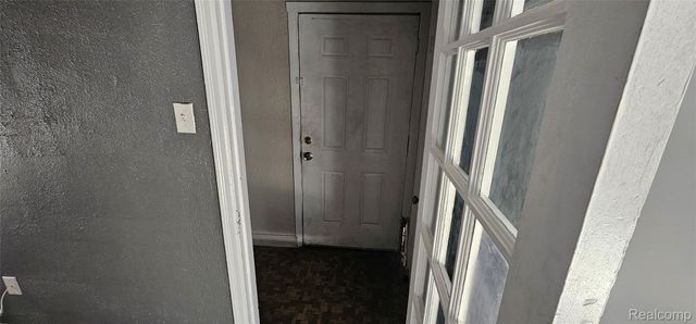 10109 McKinney Street, Detroit, MI 48224