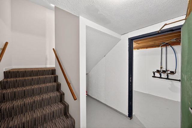 14 Harold St 14E, Harwich, MA 02646