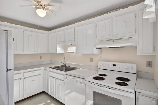 14 Harold St 14E, Harwich, MA 02646