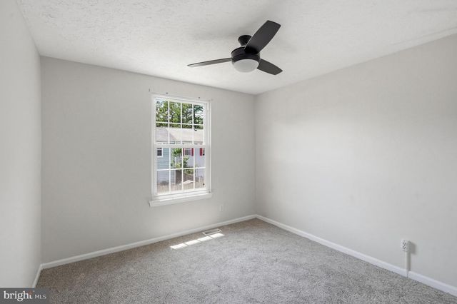 173 VILLA KNOLL CT, Sicklerville, NJ 08081