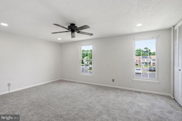 173 VILLA KNOLL CT, Sicklerville, NJ 08081