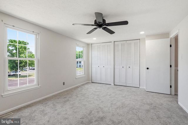 173 VILLA KNOLL CT, Sicklerville, NJ 08081