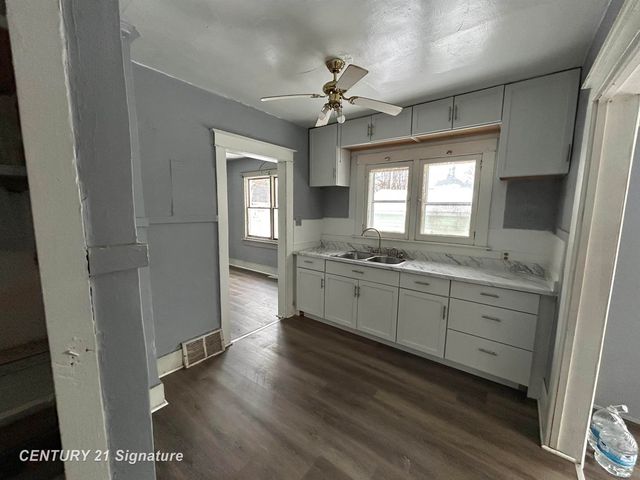 1315 Cronk Avenue, Saginaw, MI 48602