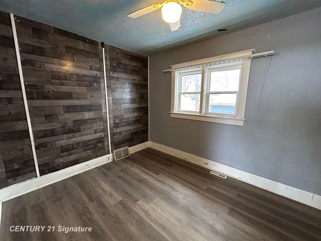 1315 Cronk Avenue, Saginaw, MI 48602