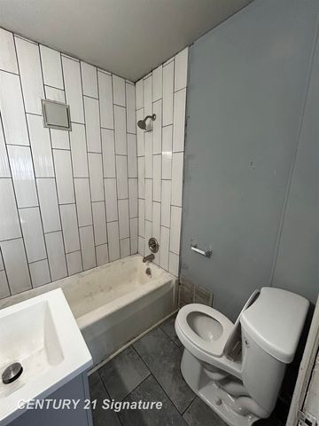 1315 Cronk Avenue, Saginaw, MI 48602