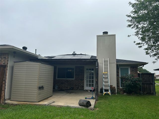 1722 Glencairn Lane, Lewisville, TX 75067