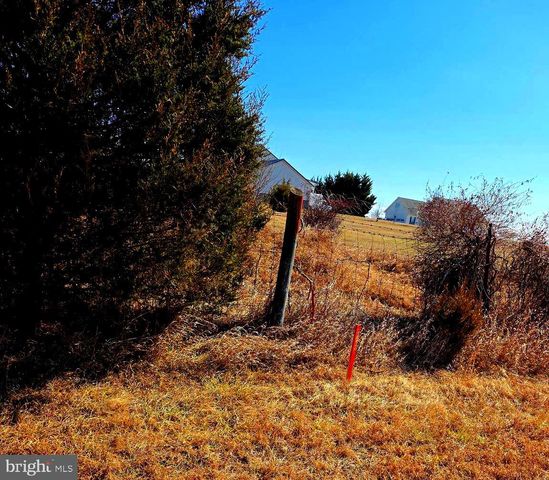 590 CARLYLE RD, Martinsburg, WV 25404