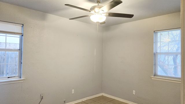 5563 Richardson Street, Fort Worth, TX 76119