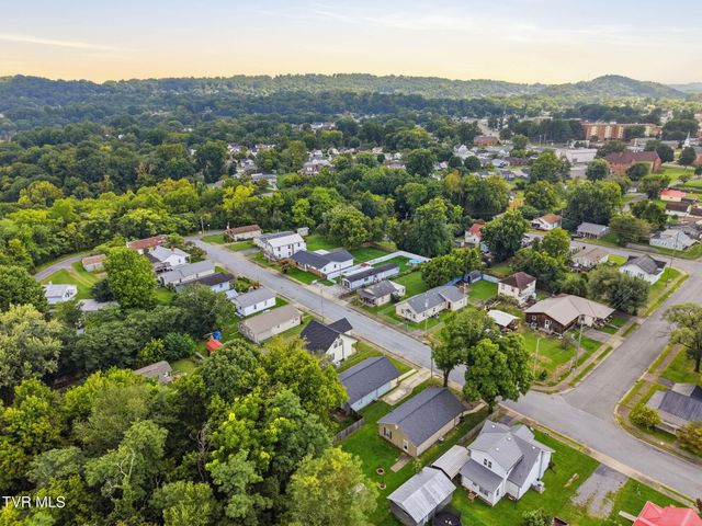 2506 Overlook Road, Kingsport, TN 37664