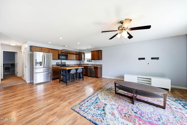 2506 Overlook Road, Kingsport, TN 37664