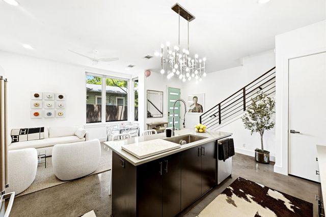 2118 Brackenridge ST 5, Austin, TX 78704
