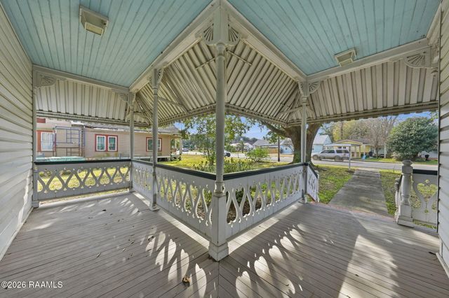 504 N Main Street, Loreauville, LA 70552