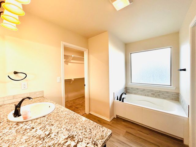 7511 102nd Street, Lubbock, TX 79424