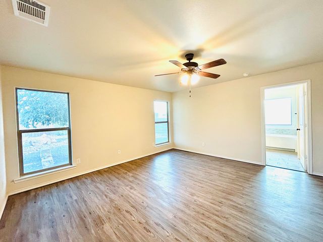 7511 102nd Street, Lubbock, TX 79424