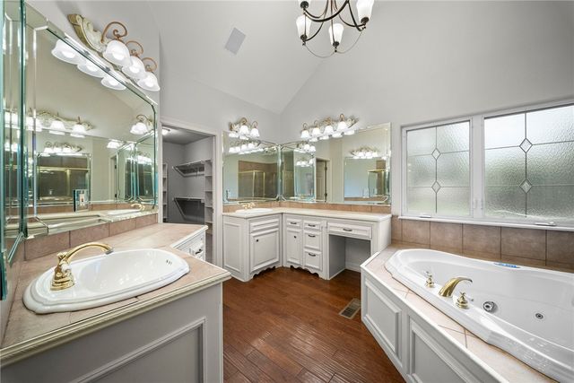 2865 Dorchester Drive, Fayetteville, AR 72703