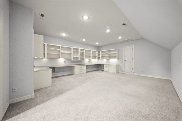 2865 Dorchester Drive, Fayetteville, AR 72703