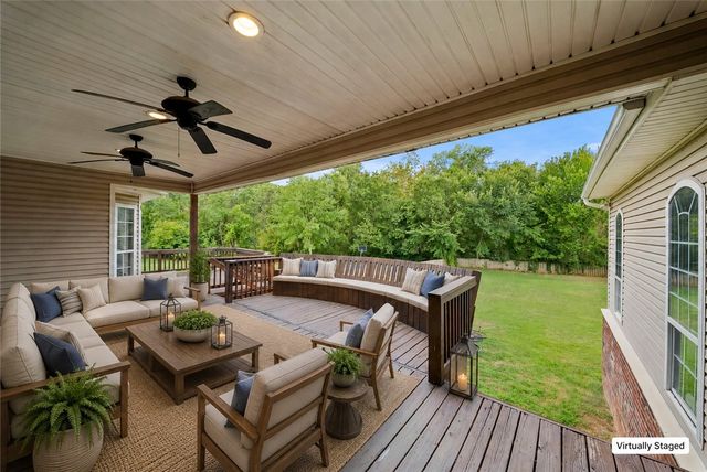 2865 Dorchester Drive, Fayetteville, AR 72703