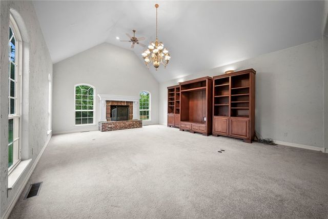 2865 Dorchester Drive, Fayetteville, AR 72703