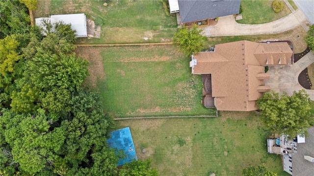 2865 Dorchester Drive, Fayetteville, AR 72703