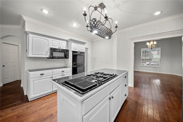 2865 Dorchester Drive, Fayetteville, AR 72703