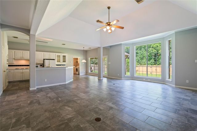 311 Oak Hollow Drive, League City, TX 77573