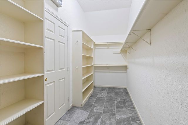 311 Oak Hollow Drive, League City, TX 77573