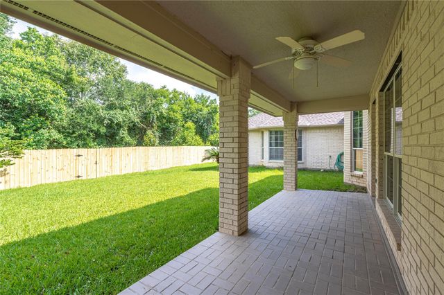 311 Oak Hollow Drive, League City, TX 77573
