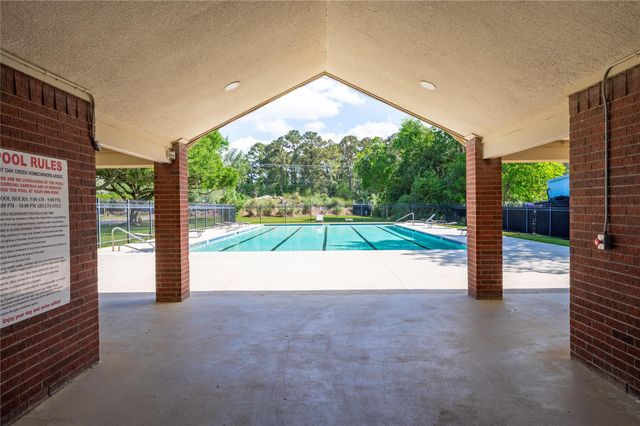 311 Oak Hollow Drive, League City, TX 77573