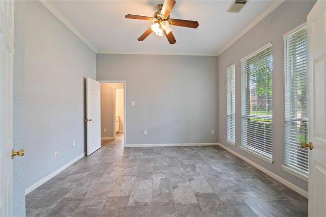 311 Oak Hollow Drive, League City, TX 77573