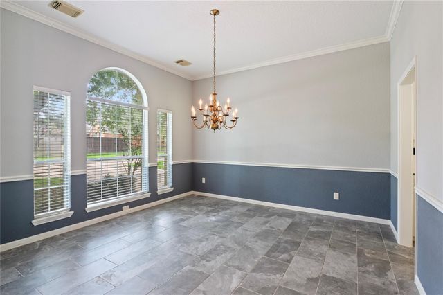 311 Oak Hollow Drive, League City, TX 77573