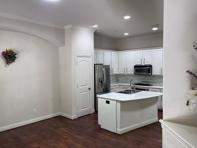5717 PANTHEON Court, Plano, TX 75024