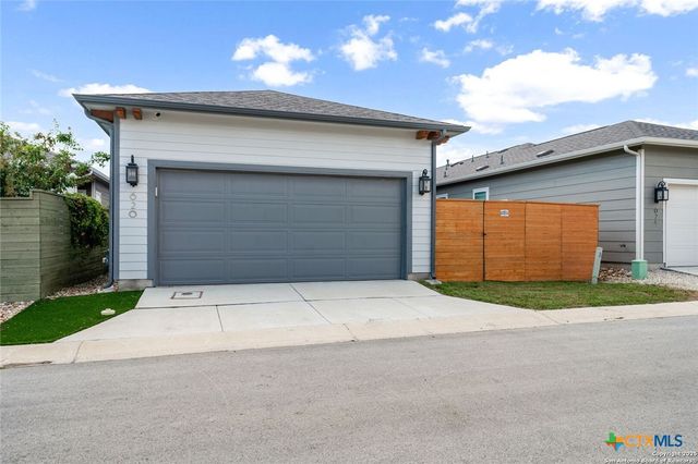 620 N Guenther Avenue, New Braunfels, TX 78130