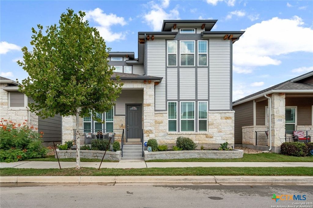 620 N Guenther Avenue, New Braunfels, TX 78130