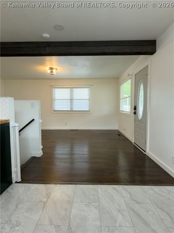 2260 Curtis Avenue, St Albans, WV 25177
