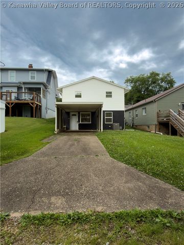 2260 Curtis Avenue, St Albans, WV 25177