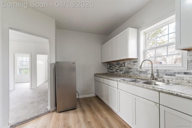 2063 Meade Street, Detroit, MI 48212