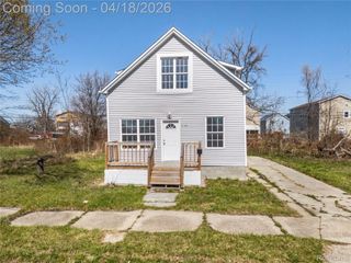 2063 Meade Street, Detroit, MI 48212