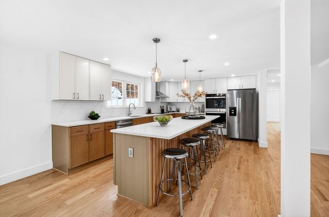 445 Salem St, North Andover, MA 01845