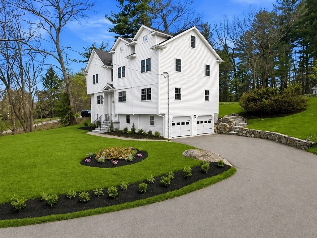 445 Salem St, North Andover, MA 01845