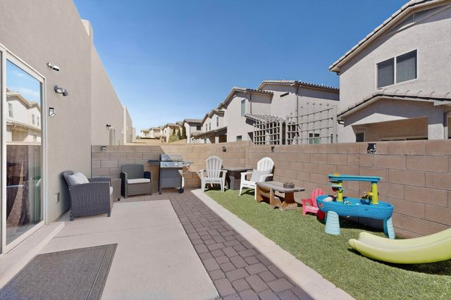 8801 Arkansas Road NW, Albuquerque, NM 87120