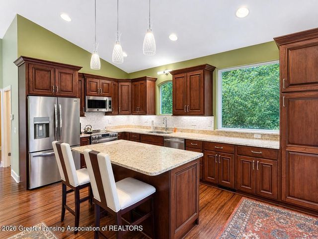 5531 Songbird Point 6, East Lansing, MI 48823